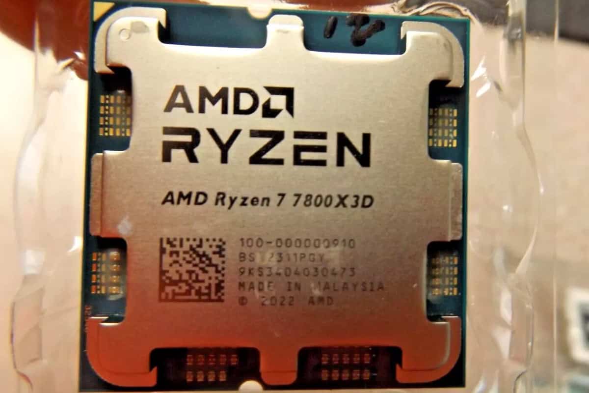 AMD Ryzen 7 7800X3D