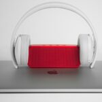 red and white beats by dr dre headphones