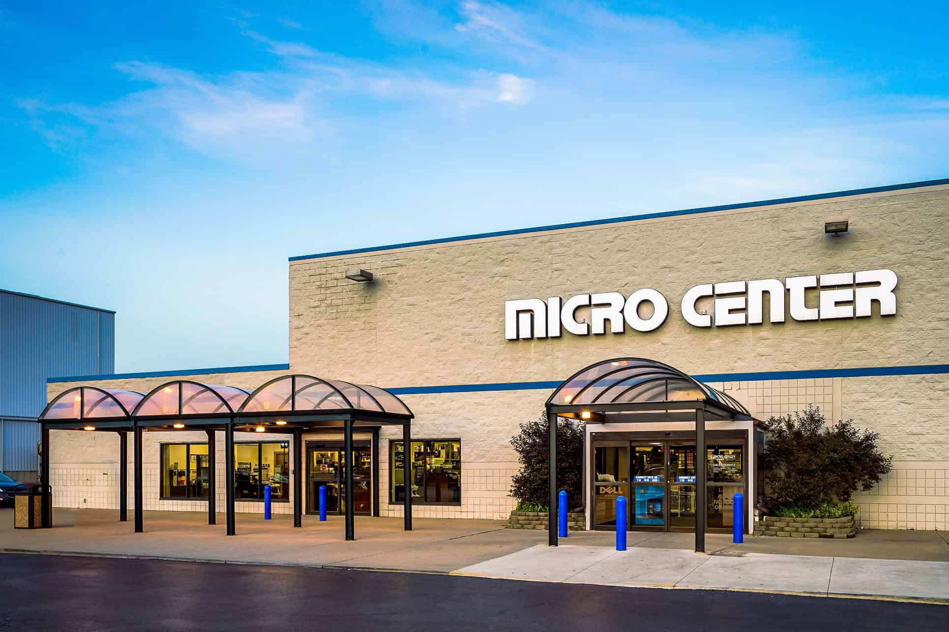 Micro Center Store
