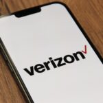 the verizon logo is displayed on an iphone